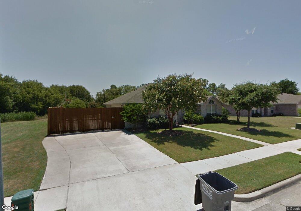 318 Canyon Lake Dr, Wylie, TX 75098 - photo 1