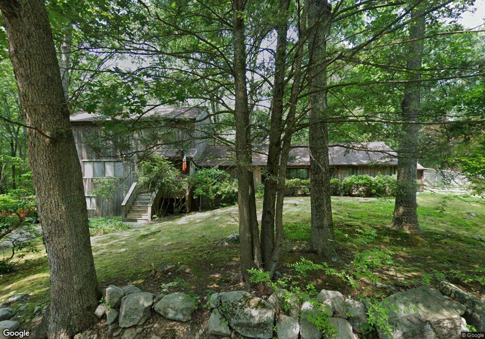 140 Vista Rd, Wilton, CT 06897 - photo 1