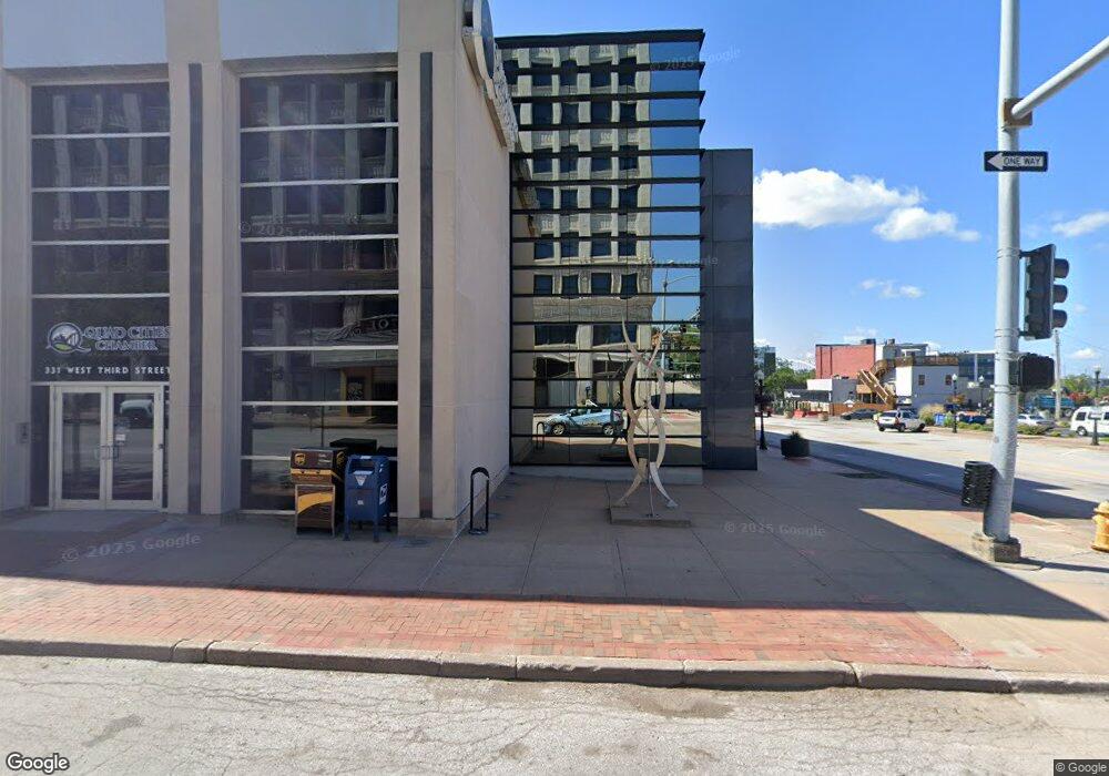 331 W 3rd St unit 201, Davenport, IA 52801 - photo 1