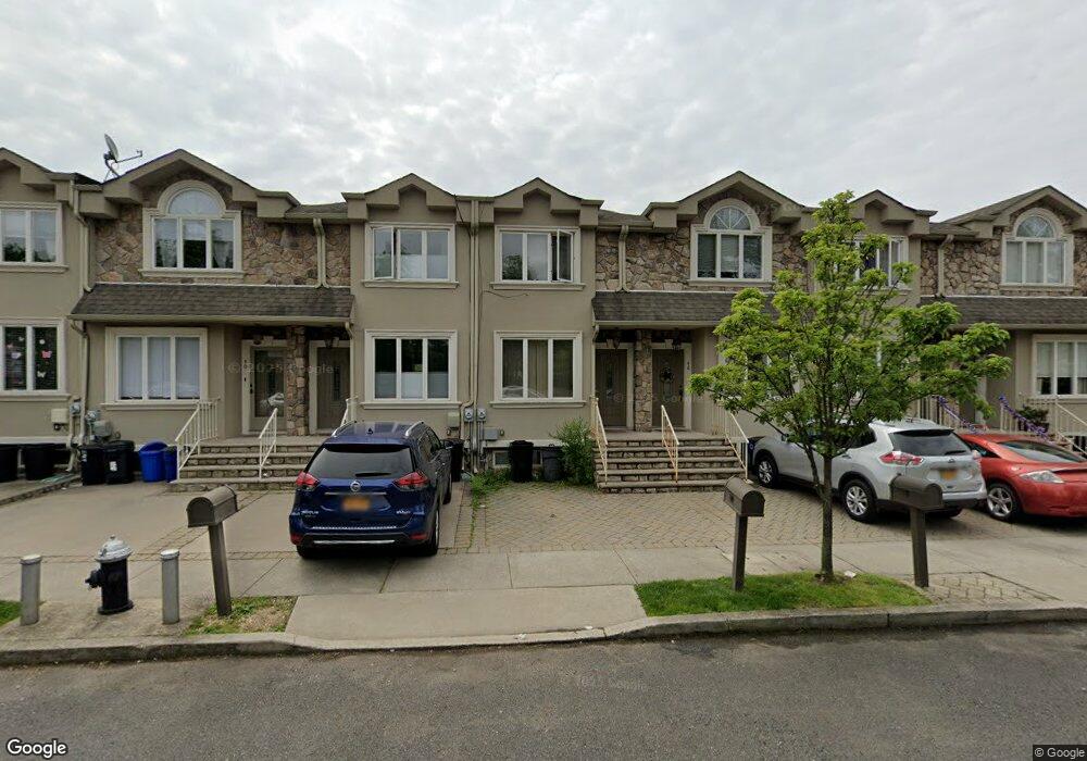 44 Calvanico Ln, Staten Island, NY 10314 - photo 1