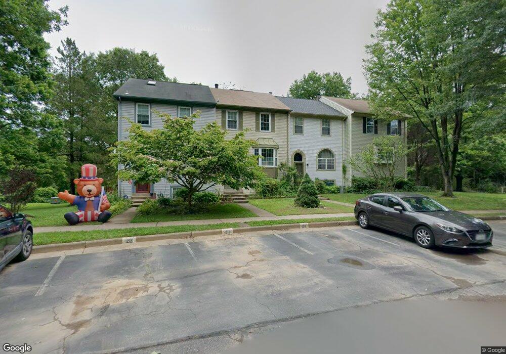 5715 Mason Bluff Dr, Burke, VA 22015 - photo 1