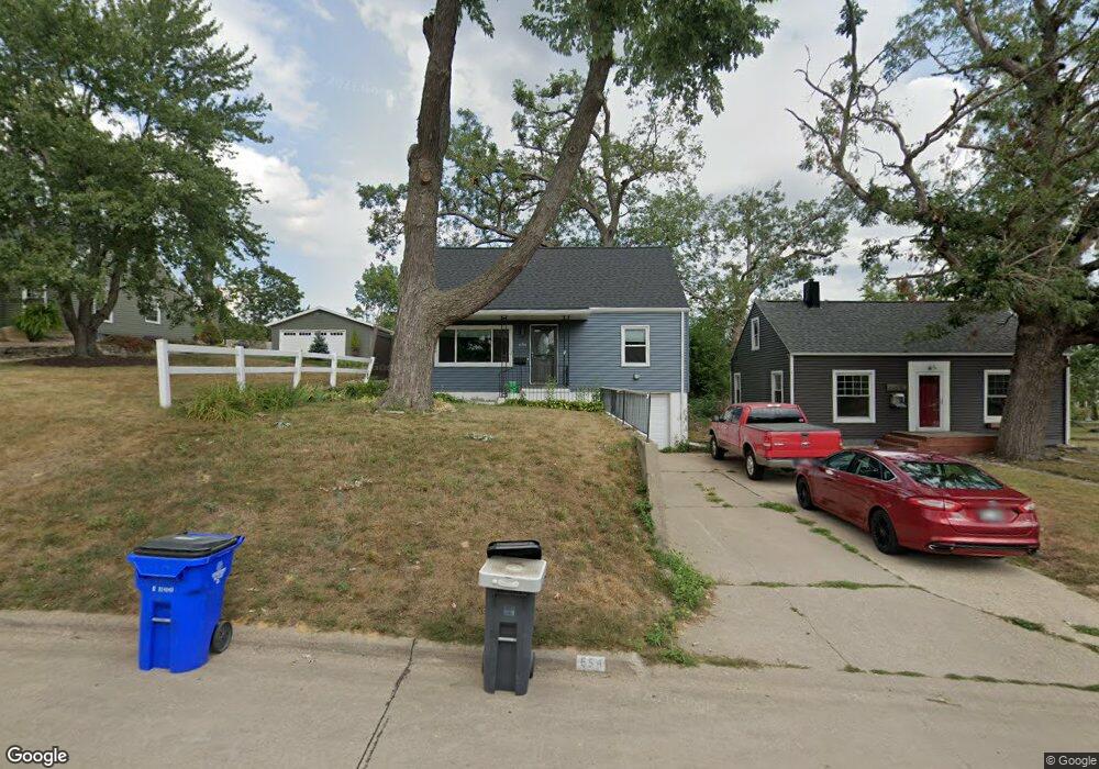 654 Knoll St SE, Cedar Rapids, IA 52403 - photo 1