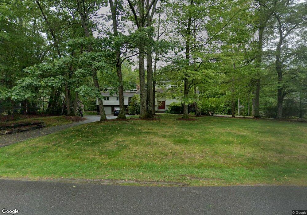 18 Gordon Dr, Londonderry, NH 03053 - photo 1