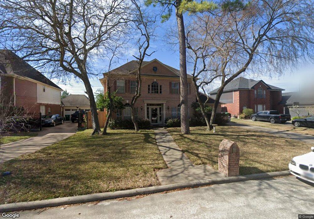 7307 Athlone Dr, Houston, TX 77088 - photo 1