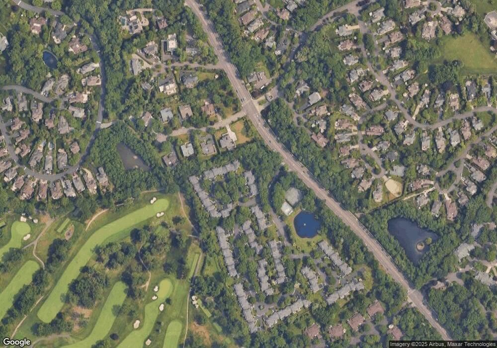 72 Fairway Cir N, Manhasset, NY 11030 - photo 1