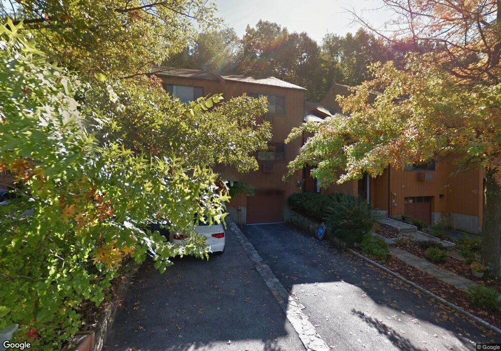 4 Lark Ln, Croton On Hudson, NY 10520 - photo 1