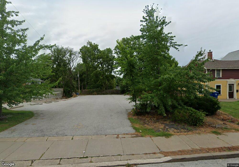 1322 E 12th St, Davenport, IA 52803 - photo 1