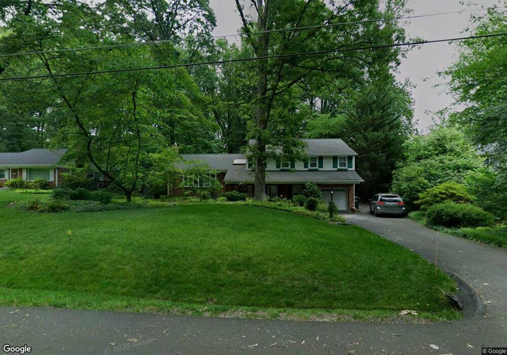 9118 Christopher St, Fairfax, VA 22031 - photo 1