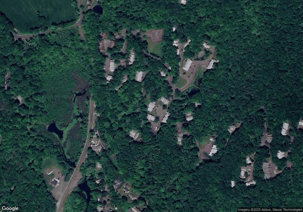 22 Wauwinet Ct, Guilford, CT 06437 - photo 1