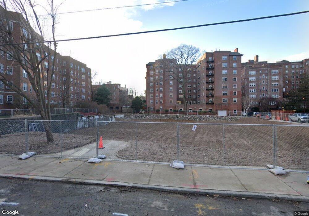 1 Garrett Place unit 4C, Bronxville, NY 10708 - photo 1