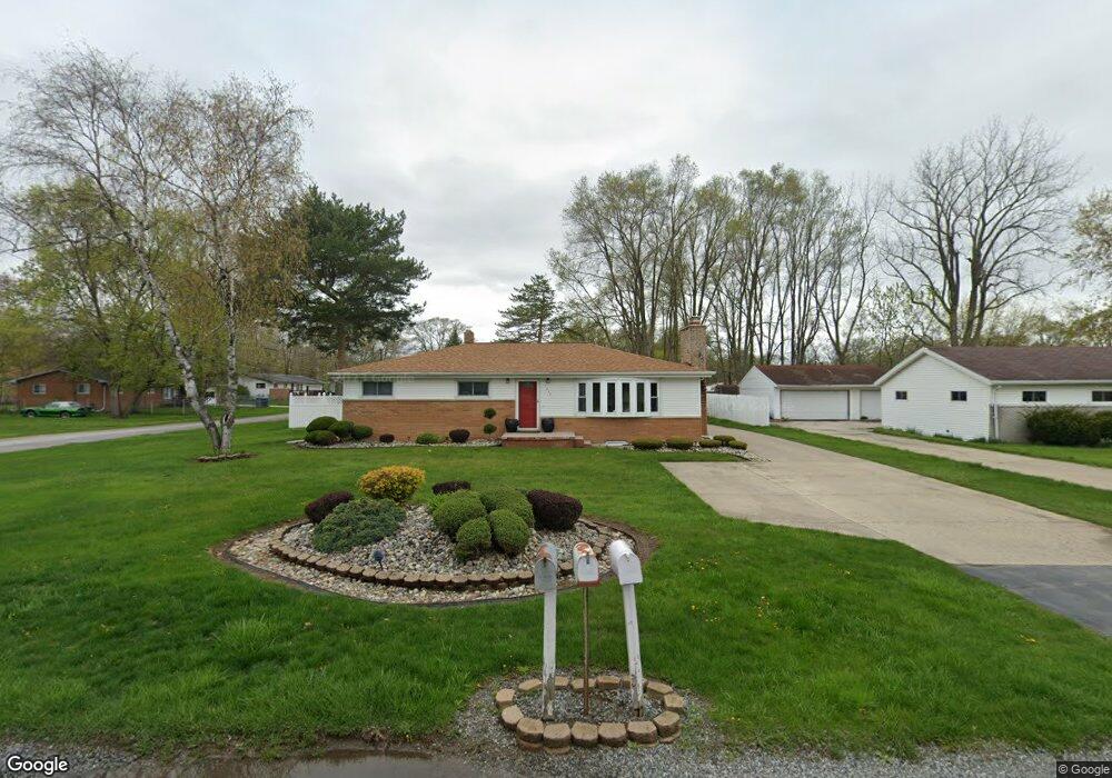 1744 Joy St, Saginaw, MI 48601 - photo 1