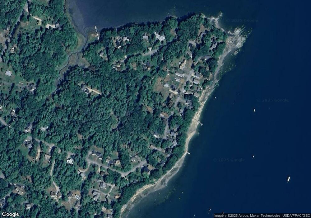 93 Maquoit Dr, Freeport, ME 04032 - photo 1