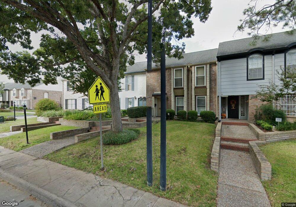 10236 Briar Forest Dr unit 22/3, Houston, TX 77042 - photo 1