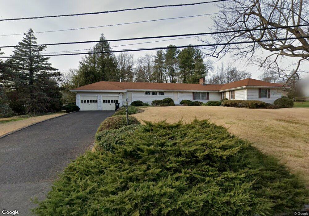 213 Pembrook Rd, Mountainside, NJ 07092 - photo 1