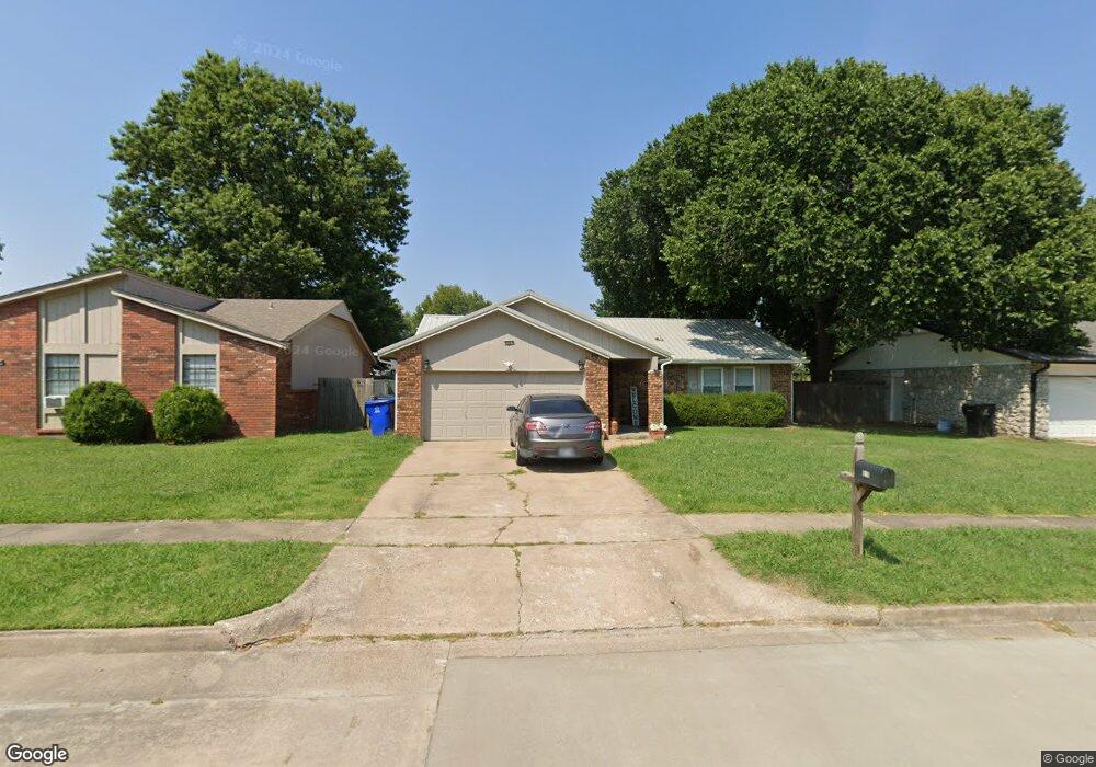 916 W Oakridge St, Broken Arrow, OK 74012 - photo 1