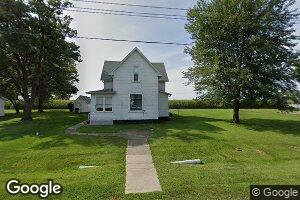 305 W Davis St, Bowen, IL 62316