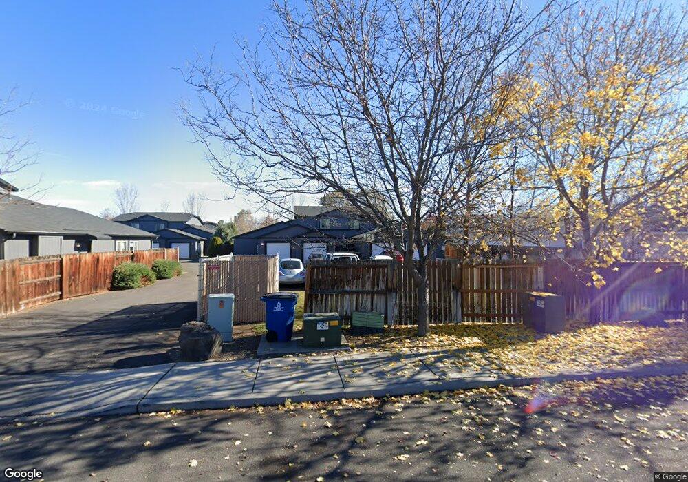 2452 SW 23rd St, Redmond, OR 97756 - photo 1