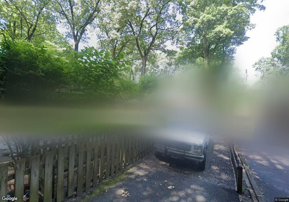 409 Stoneridge Rd, Emmaus, PA 18049 - photo 1