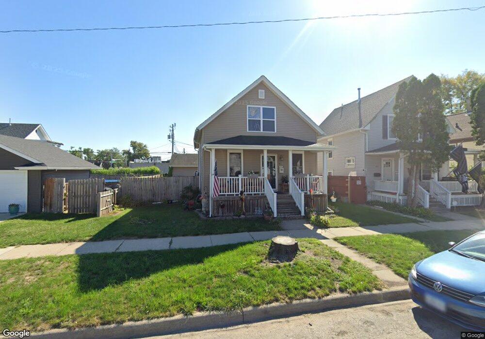 815 7th St SW, Cedar Rapids, IA 52404 - photo 1