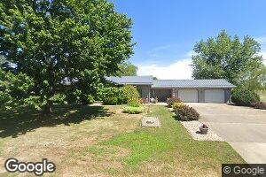 125 Howell St, Cisne, IL 62823
