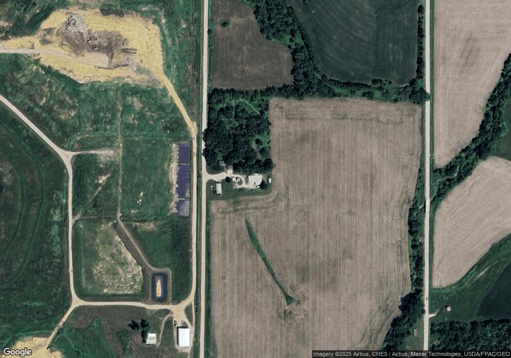 3320 W 8th St S, Newton, IA 50208 - photo 1