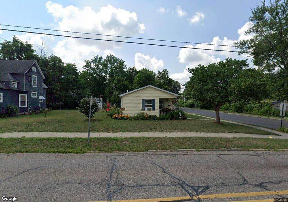 904 Broadway St, Niles, MI 49120 - photo 1