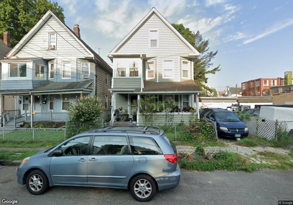 201 Hewitt St, Bridgeport, CT 06607 - photo 1