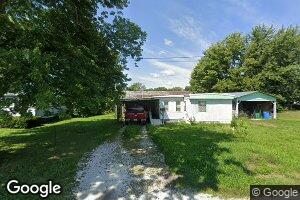 31 S Arch St, Winchester, IL 62694