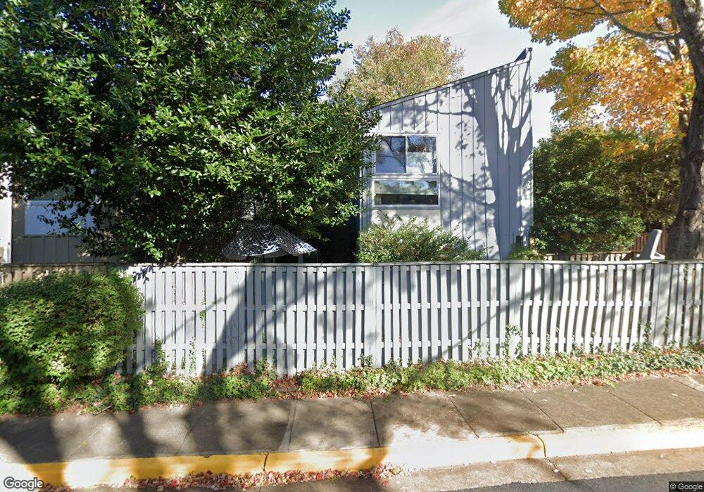 11398 Links Dr, Reston, VA 20190 - photo 1