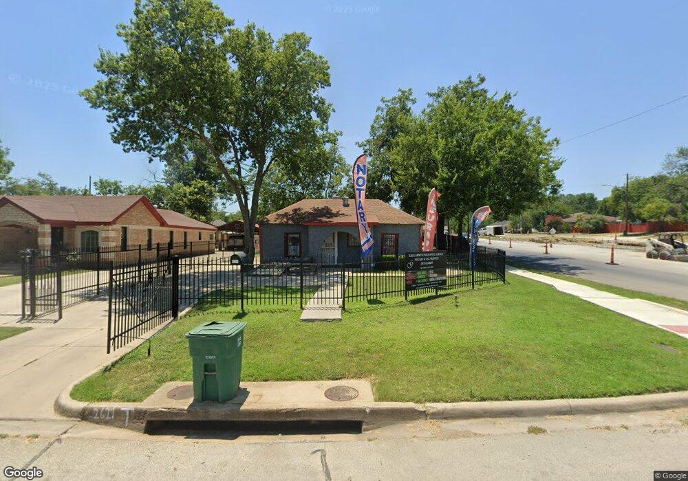 2621 NW 29th St, Fort Worth, TX 76106 - photo 1