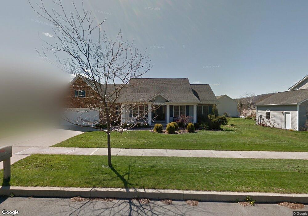 1017 Ledgeview Dr, West Pittston, PA 18643 - photo 1