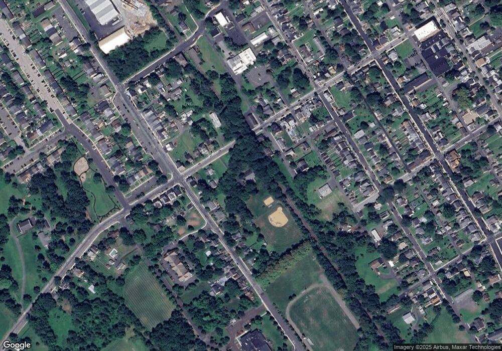 424 3rd St, East Greenville, PA 18041 - photo 1