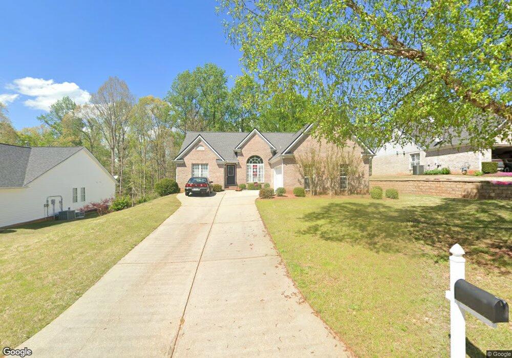 6176 Glen Oak Dr, Flowery Branch, GA 30542 - photo 1