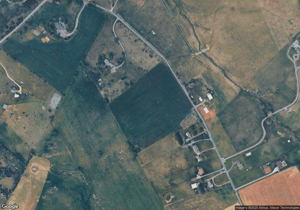 182 Miller Rd, Waynesboro, VA 22980 - photo 1