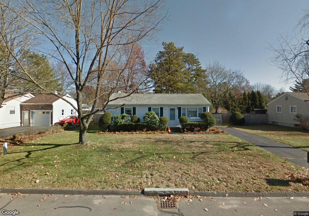 28 Peloquin Dr, Easthampton, MA 01027 - photo 1