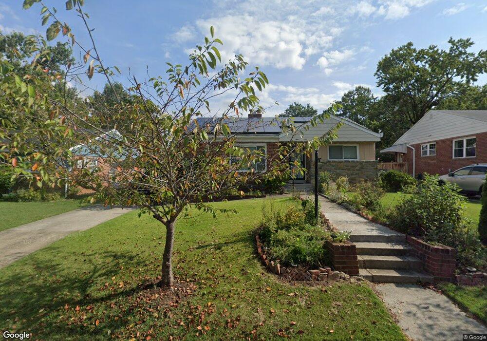 7907 Wildwood Dr, Takoma Park, MD 20912 - photo 1