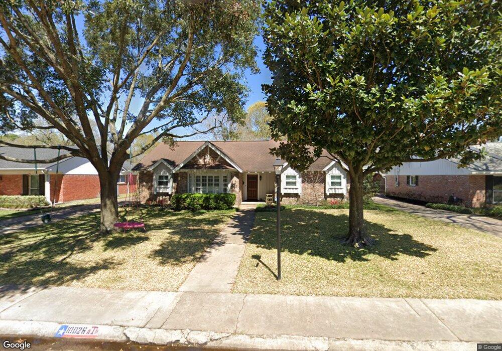 10026 Overbrook Ln, Houston, TX 77042 - photo 1
