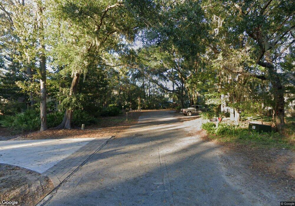 342 Dodge Rd, St. Simons Island, GA 31522 - photo 1