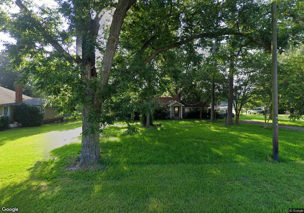 107 7th St S, Pitts, GA 31072 - photo 1