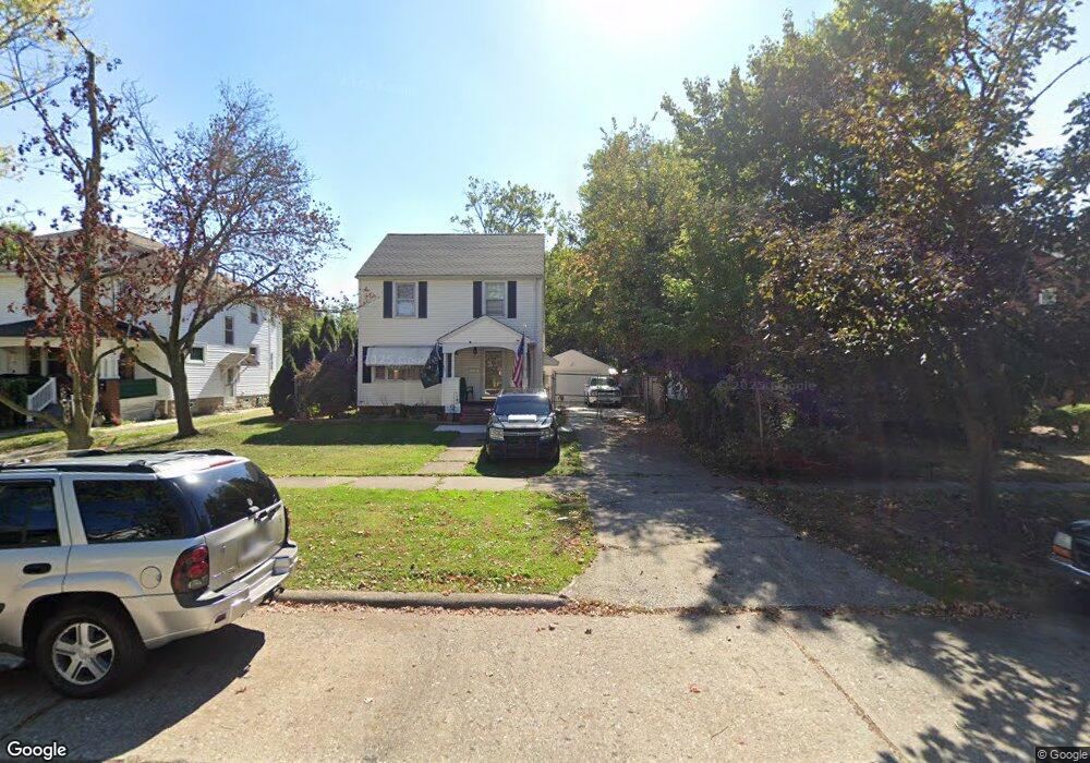 1915 E 36th St, Lorain, OH 44055 - photo 1