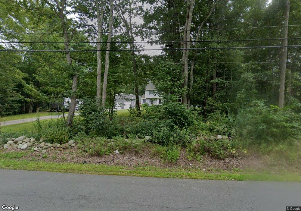 27 Amesbury Rd, Newton, NH 03858 - photo 1