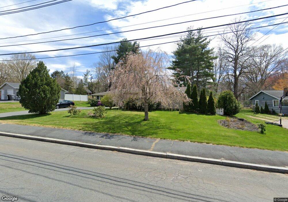 8 Pinewood Dr, Framingham, MA 01701 - photo 1