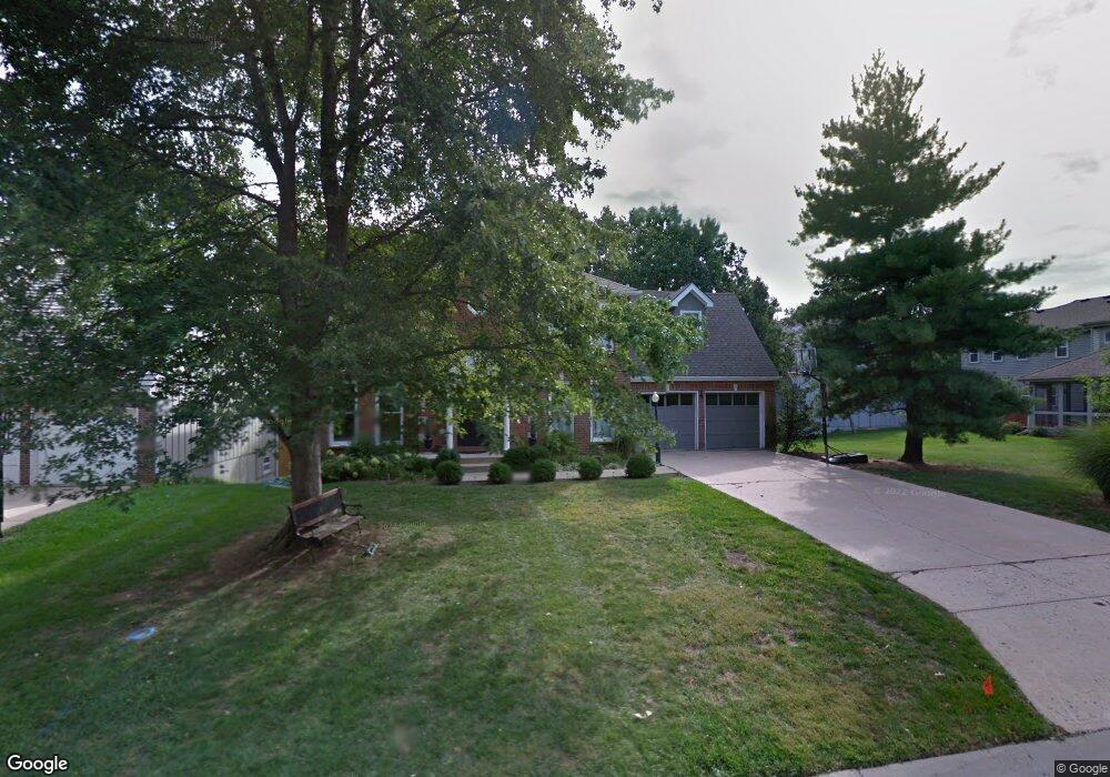 7717 Acuff Ln, Shawnee, KS 66216 - photo 1