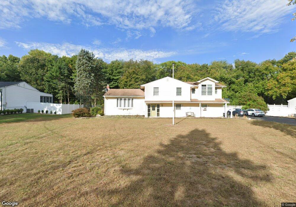 135 Cherry Tree Ln, Middletown, NJ 07748 - photo 1