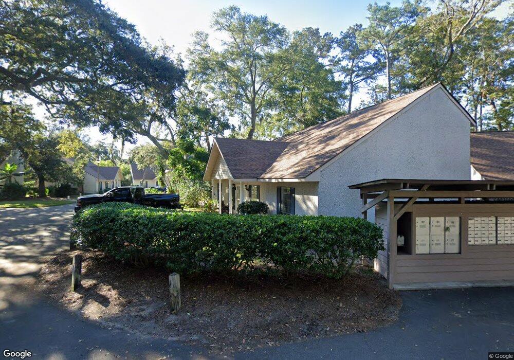 553 Brockinton Dr, St. Simons Island, GA 31522 - photo 1