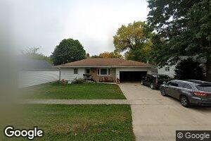 319 Maple St, Sheffield, IA 50475