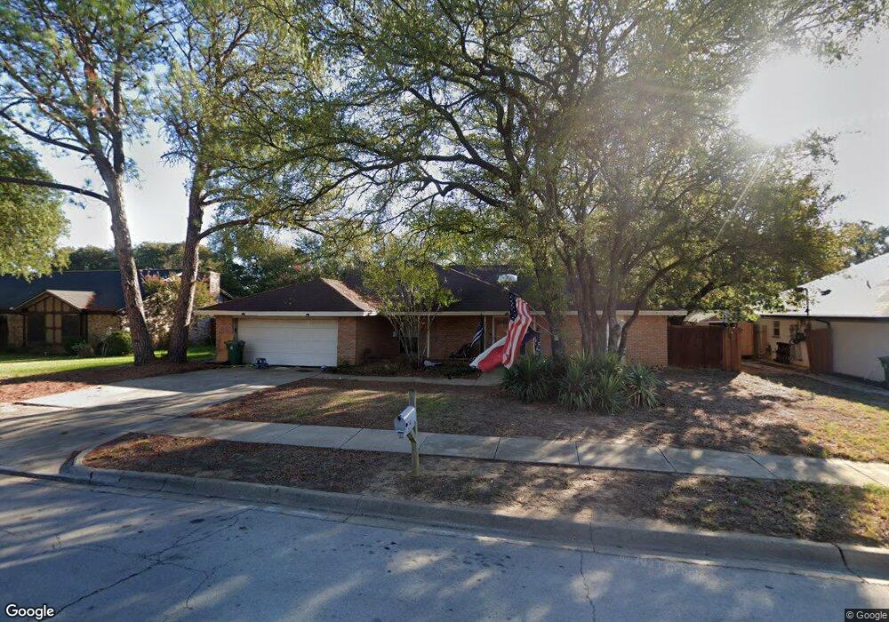 2816 Ridgewood Dr, Hurst, TX 76054 - photo 1