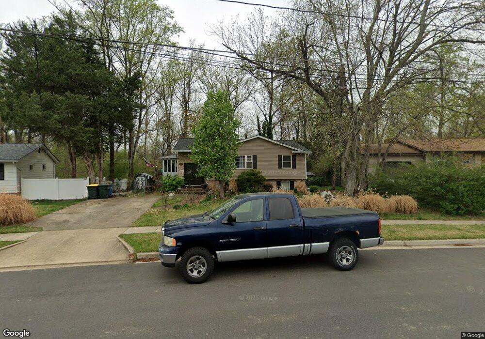 8709 Lagrange St, Lorton, VA 22079 - photo 1