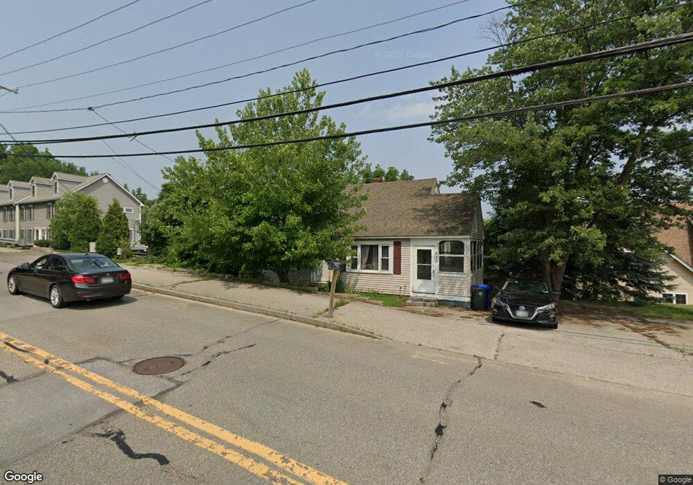 733 Mammoth Rd, Manchester, NH 03104 - photo 1