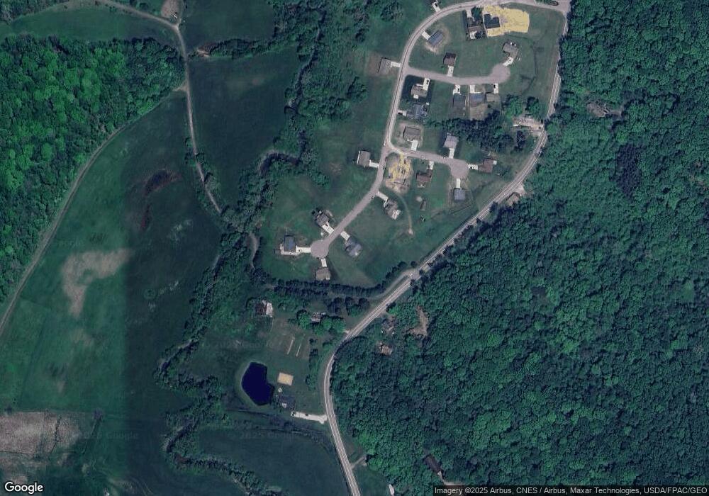 14092 Hemlock Pkwy, Logan, OH 43138 - photo 1